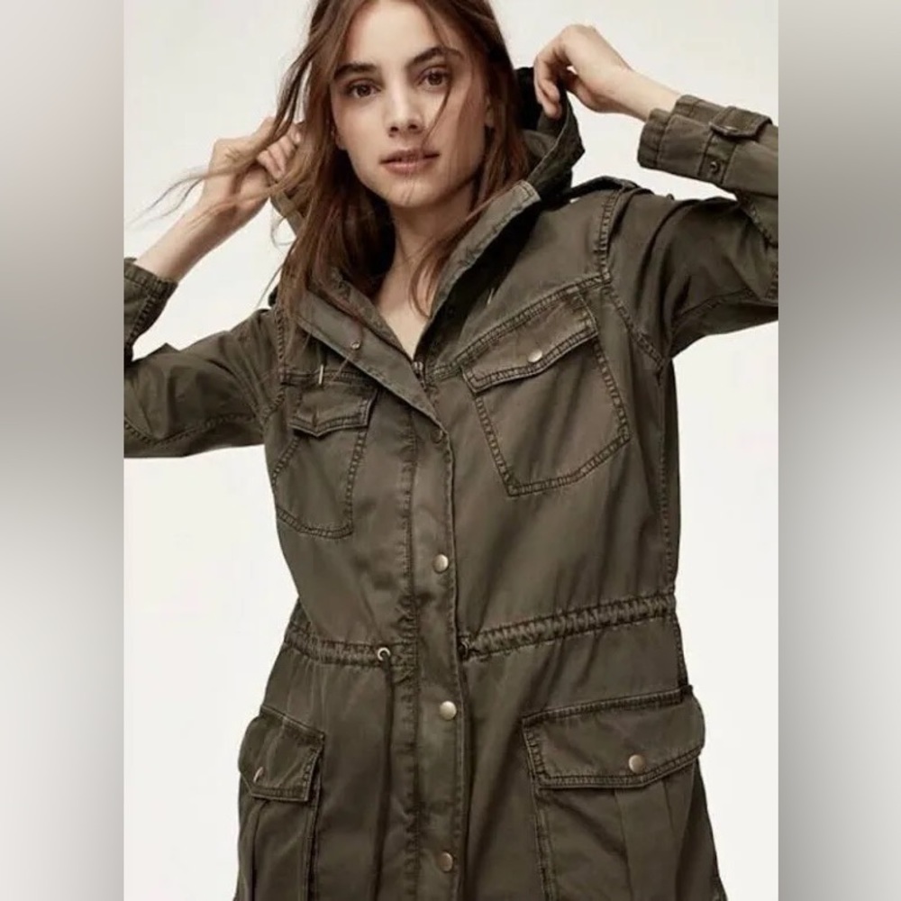 Aritzia Talula Trooper Jacket Army Green Utility Hooded Size Small
